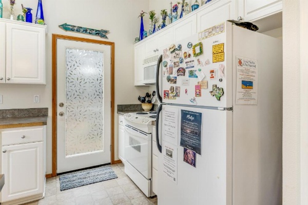 Cedar Creek Retreat image 12