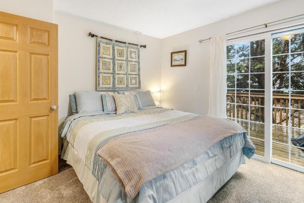 Cedar Creek Retreat image 14