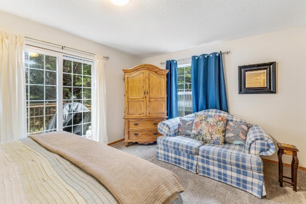 Cedar Creek Retreat image 15