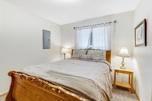 Cedar Creek Retreat image 16