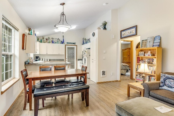 Cedar Creek Retreat image 7